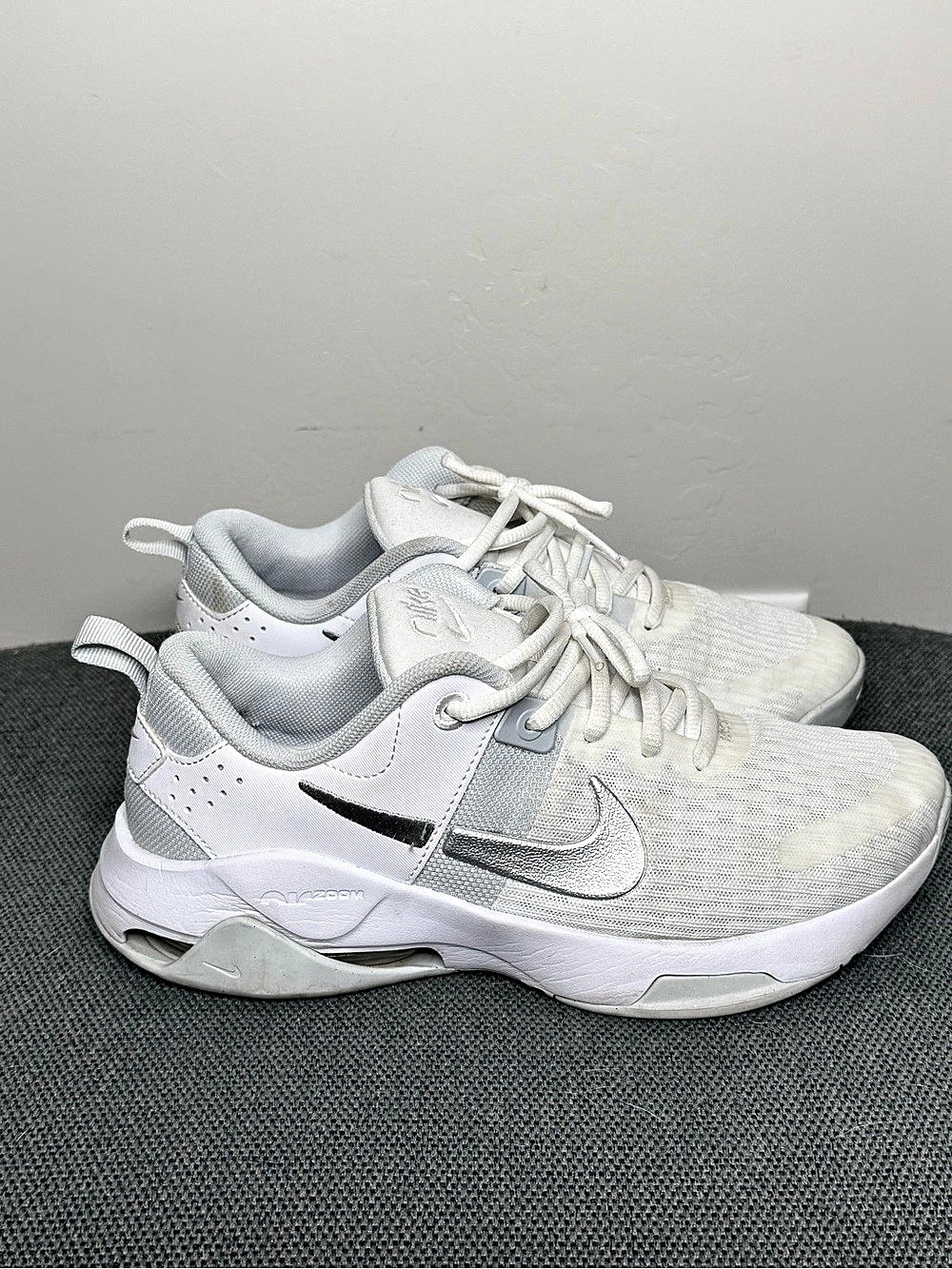 Nike Air Max Impact 4 Athletic Shoes White & Gray US 8.5